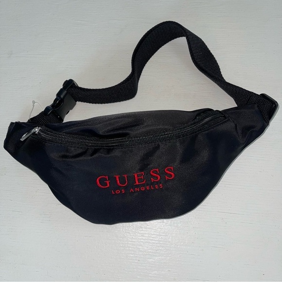 GUESS Fannypack - Picture 1 of 3